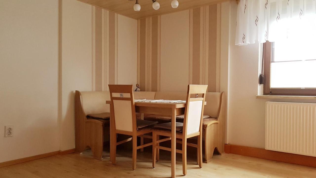 Ferienwohnung Berndt Oberweißbach エクステリア 写真
